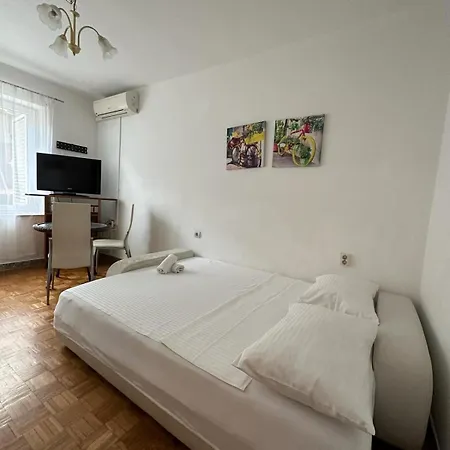 Mare 2 Apartment Makarska